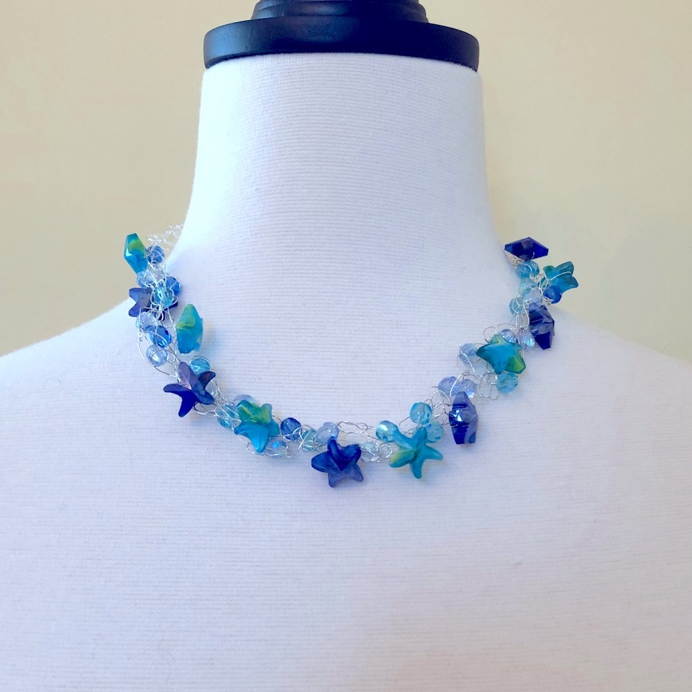 Women’s beautiful star necklace